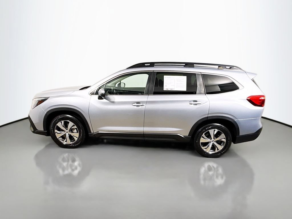 Used 2023 Subaru Ascent Premium AWD/4WD image 4