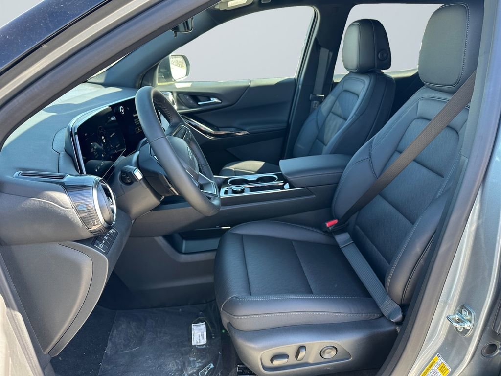 New 2026 Chevrolet Equinox LT w/ Convenience Package II AWD/4WD image 9