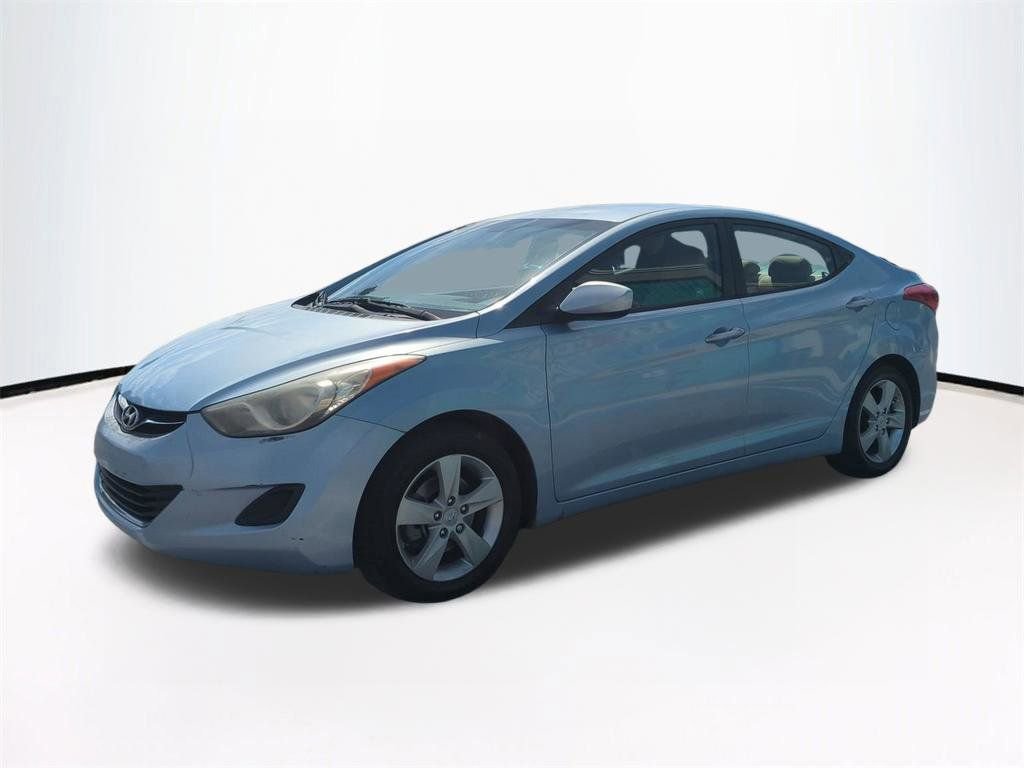Used 2013 Hyundai Elantra GLS image 9