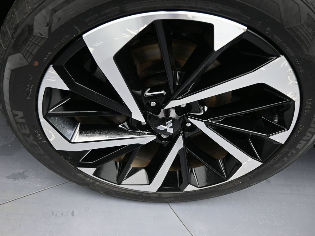 Used 2022 Mitsubishi Outlander SE image 45