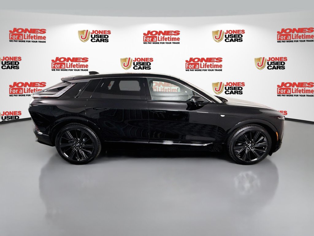 Used 2024 Cadillac Lyriq Sport AWD/4WD image 19