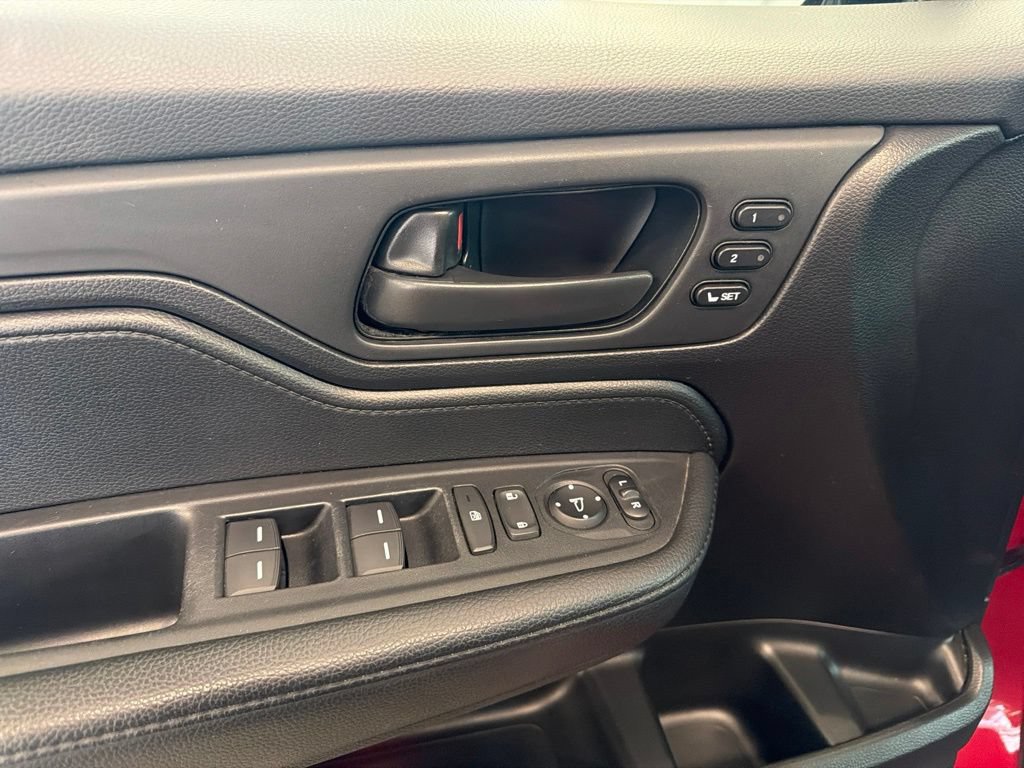 Used 2025 Honda Odyssey Sport-L image 71
