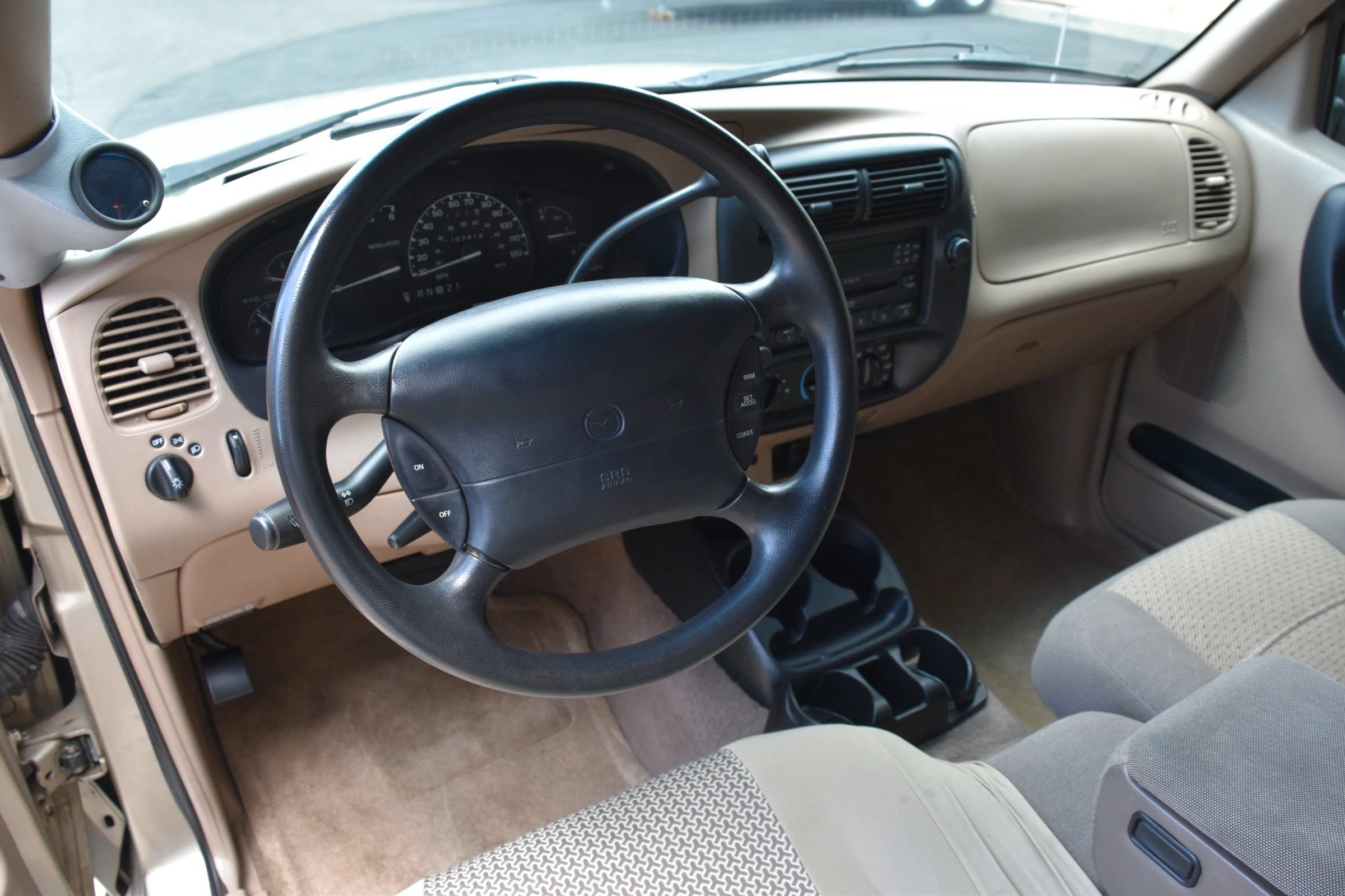 Used 2000 MAZDA B-Series Pickup 2WD Cab Plus B3000 image 18