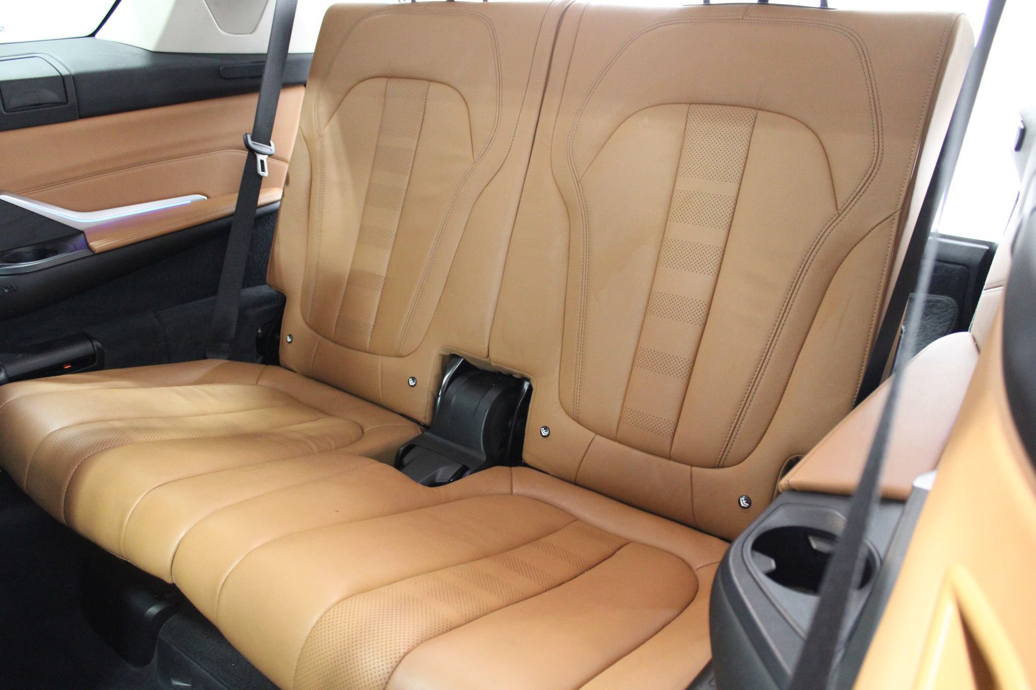 Used 2020 BMW X7 xDrive40i w/ Premium Package AWD/4WD image 21