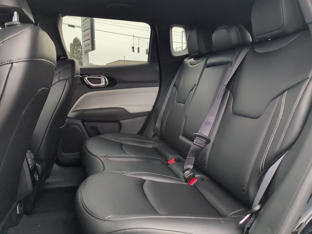 New 2026 Jeep Compass Limited image 17