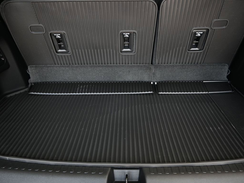 New 2026 Chevrolet Traverse RS w/ LPO, Floor Liner Package FWD image 20