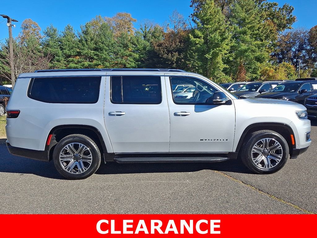 Used 2023 Jeep Wagoneer L Series II image 7