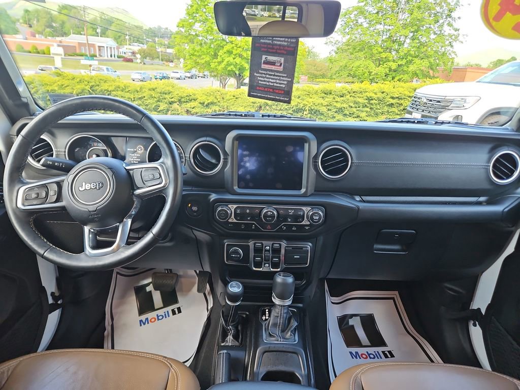 Used 2020 Jeep Gladiator Overland AWD/4WD image 13