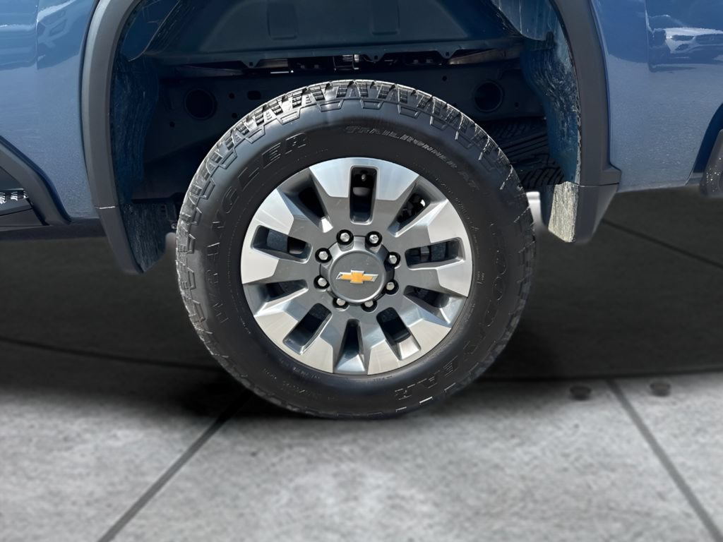 Used 2025 Chevrolet Silverado 2500 Custom AWD/4WD image 20