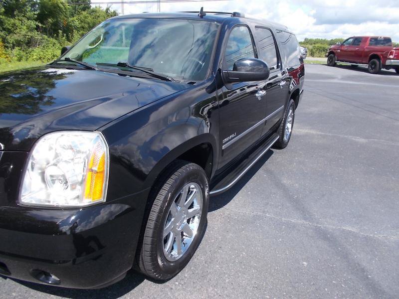 Used 2012 GMC Yukon XL Denali AWD/4WD image 8
