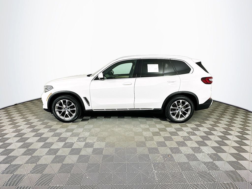 Used 2022 BMW X5 xDrive40i AWD/4WD image 5
