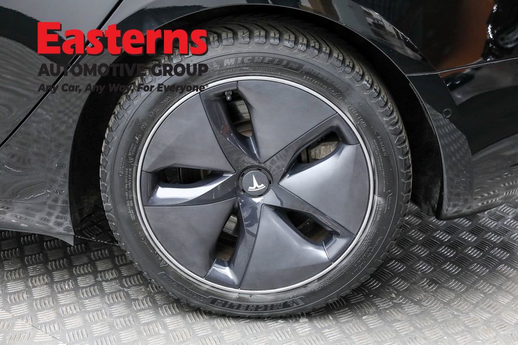 Used 2018 Tesla Model 3 Long Range image 8