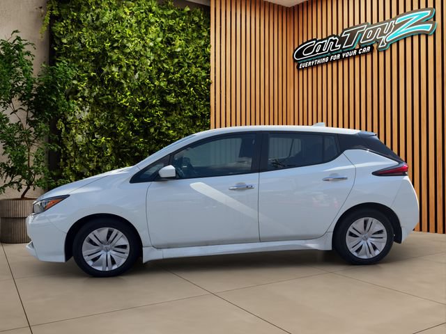 Used 2024 Nissan Leaf S FWD image 2