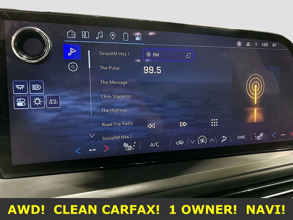 Used 2025 Chevrolet Traverse LT image 15