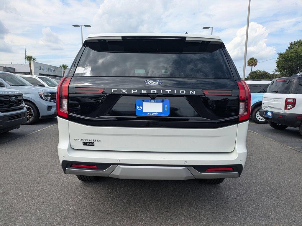 New 2026 Ford Expedition Platinum w/ Platinum Ultimate Package AWD/4WD image 5