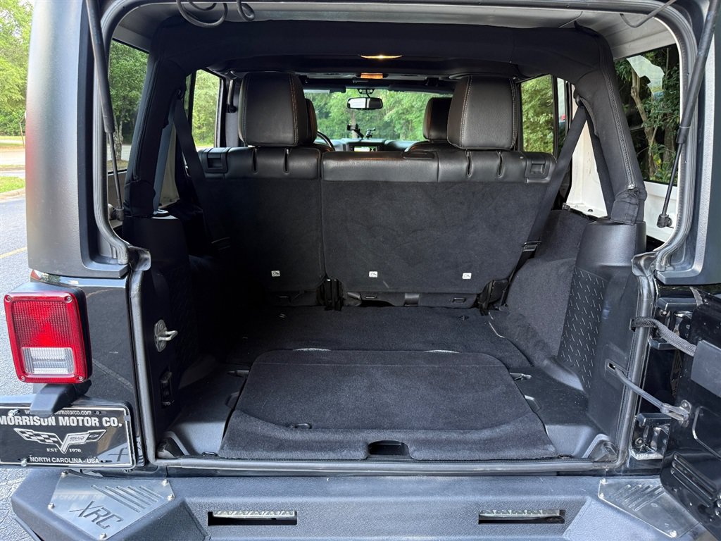 Used 2015 Jeep Wrangler Unlimited Rubicon w/ Dual Top Group AWD/4WD image 61