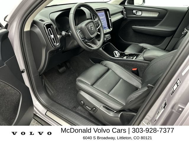 Certified 2026 Volvo XC40 B5 Plus AWD/4WD image 11