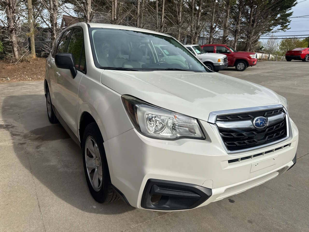Used 2017 Subaru Forester 2.5i AWD/4WD image 7