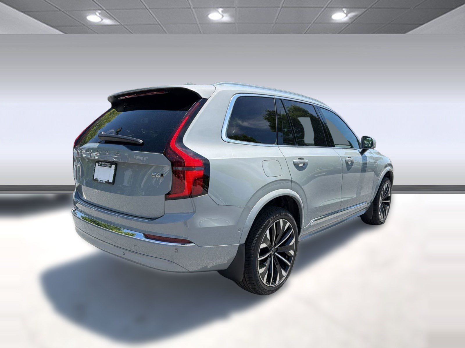 New 2026 Volvo XC90 B6 Plus w/ Protection Package Premier AWD/4WD image 9