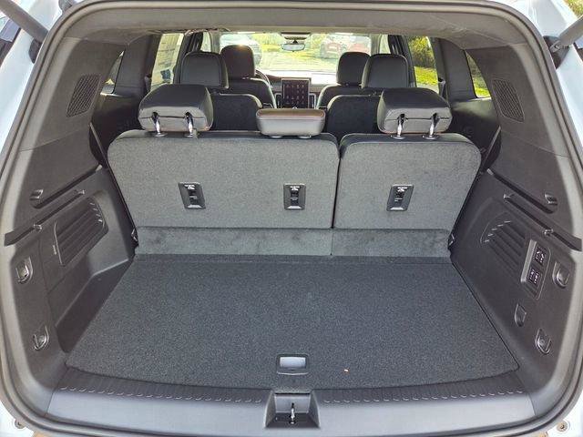 New 2026 GMC Acadia Denali Ultimate FWD image 14