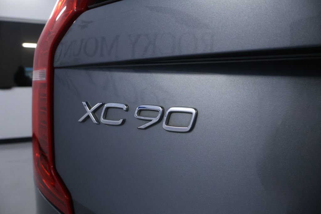 Used 2019 Volvo XC90 T6 Momentum image 10