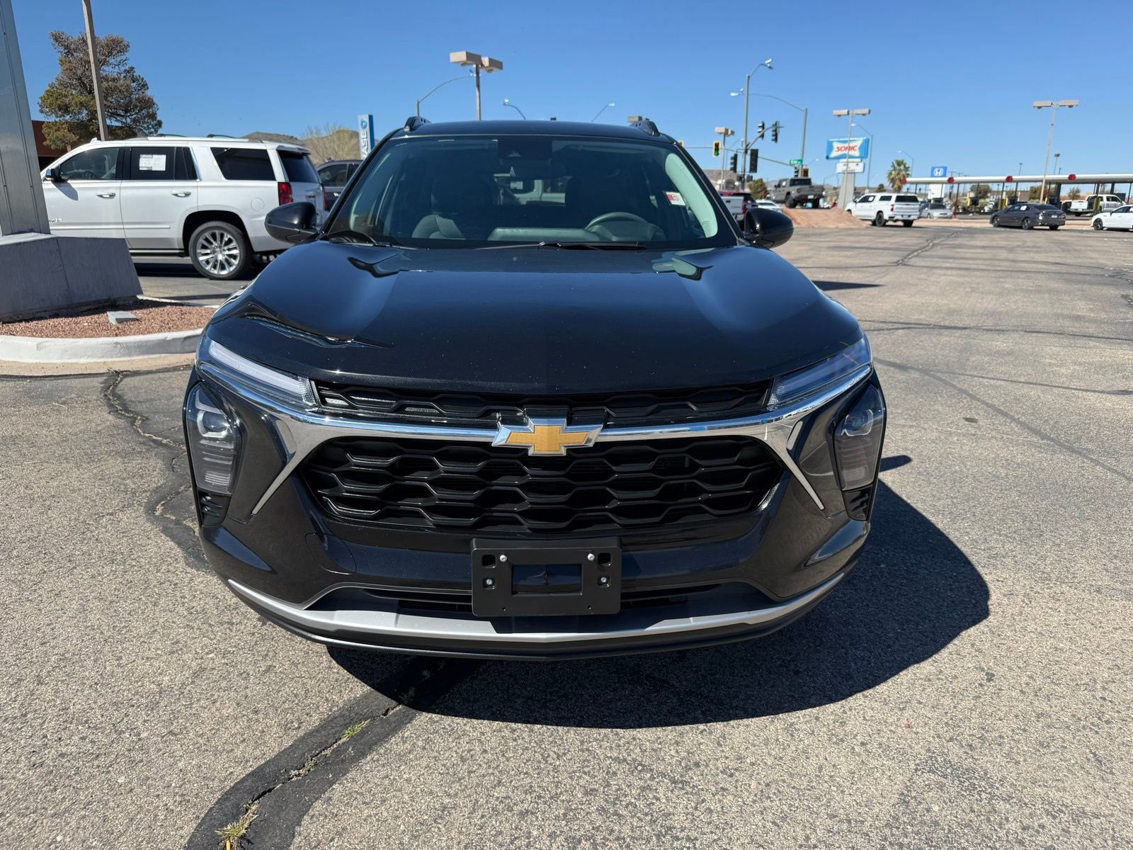 Certified 2024 Chevrolet Trax LT image 2