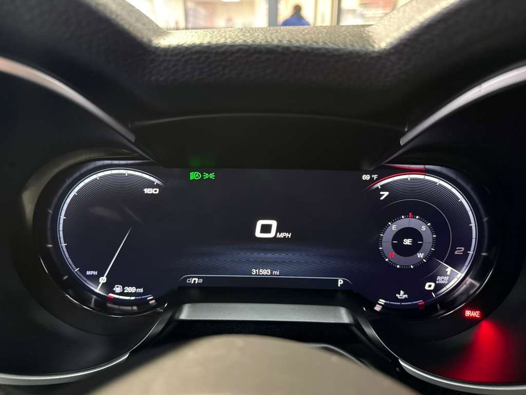Used 2024 Alfa Romeo Stelvio Sprint RWD image 15