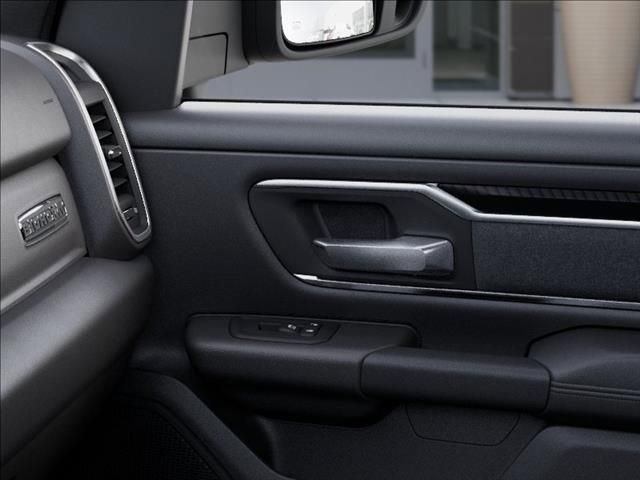 New 2026 RAM 1500 4x4 Crew Cab image 25