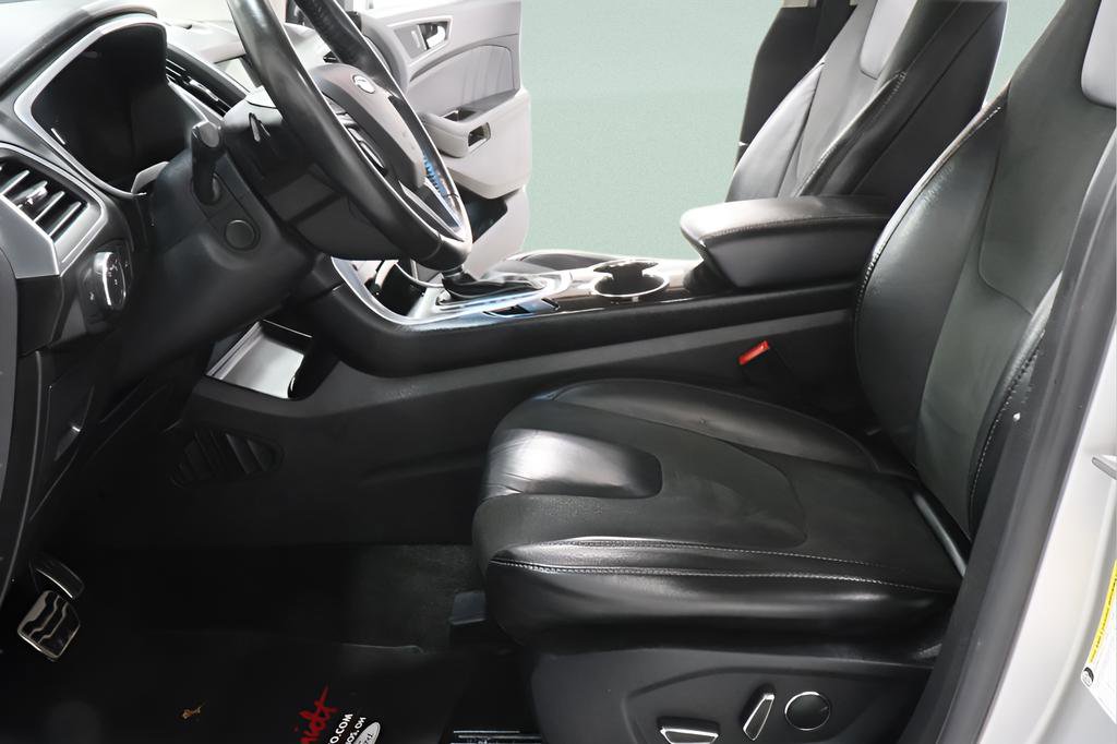 Used 2017 Ford Edge Sport w/ Technology Package AWD/4WD image 20