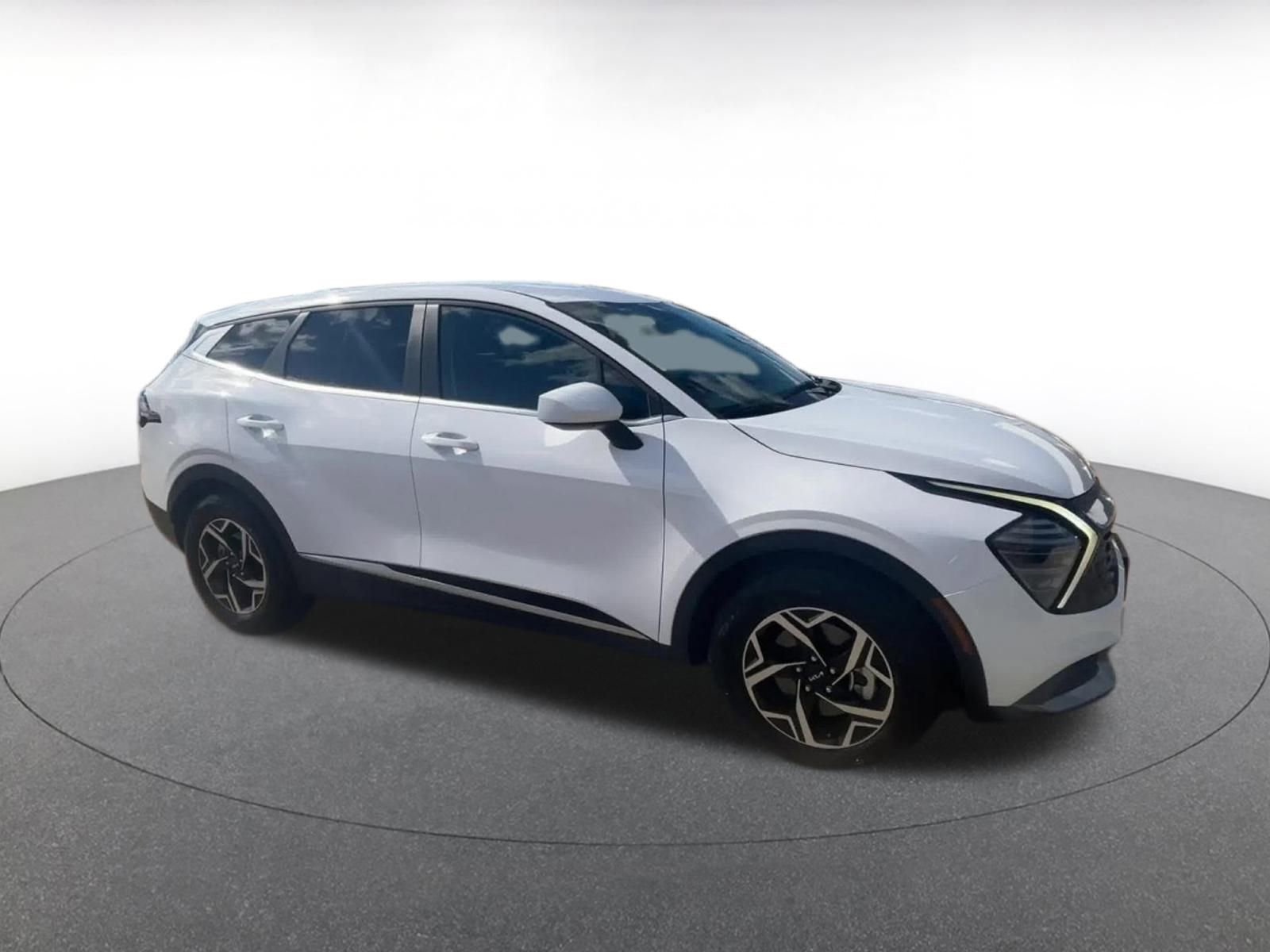 Used 2025 Kia Sportage LX video 2