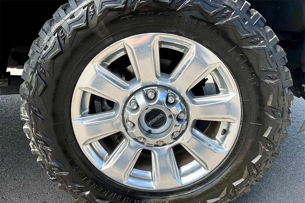 Used 2019 Ford F350 Platinum w/ Platinum Ultimate Package image 9