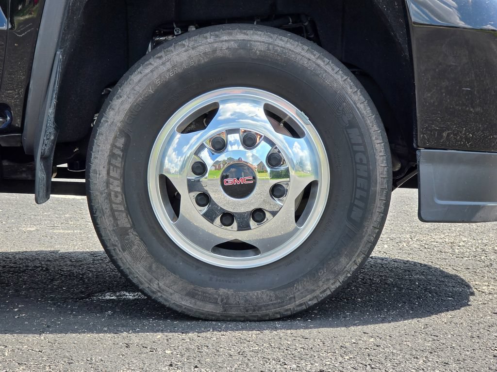 Used 2019 GMC Sierra 3500 Denali w/ Duramax Plus Package AWD/4WD image 9