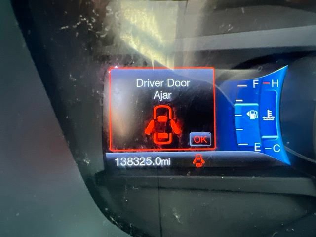 Used 2016 Ford Fusion SE FWD image 12