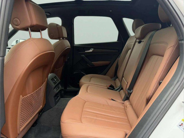 Certified 2023 Audi Q5 2.0T Premium w/ Convenience Package AWD/4WD image 23