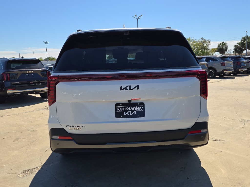 New 2026 Kia Carnival SX Prestige FWD image 7