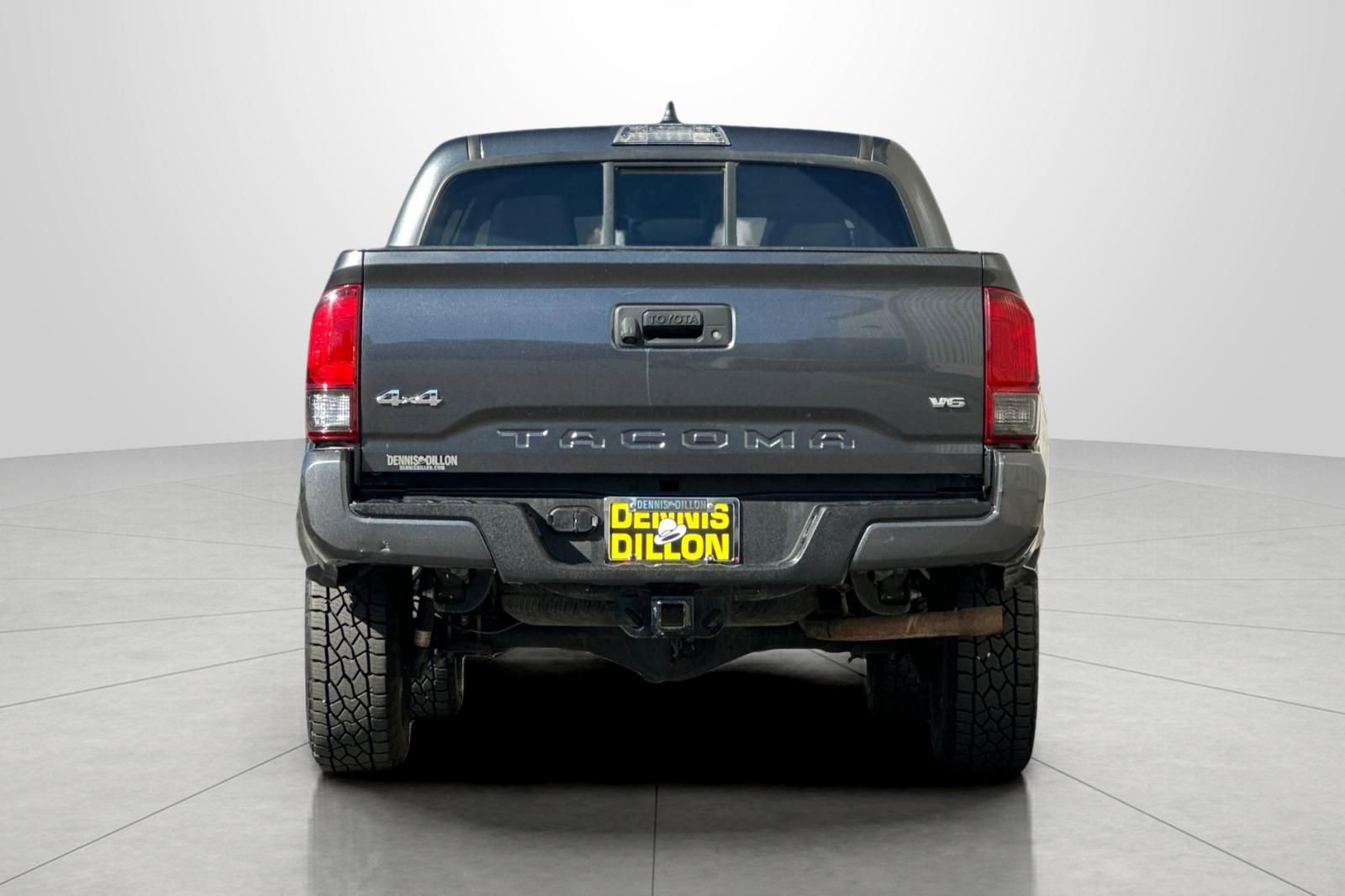 Used 2021 Toyota Tacoma SR image 5