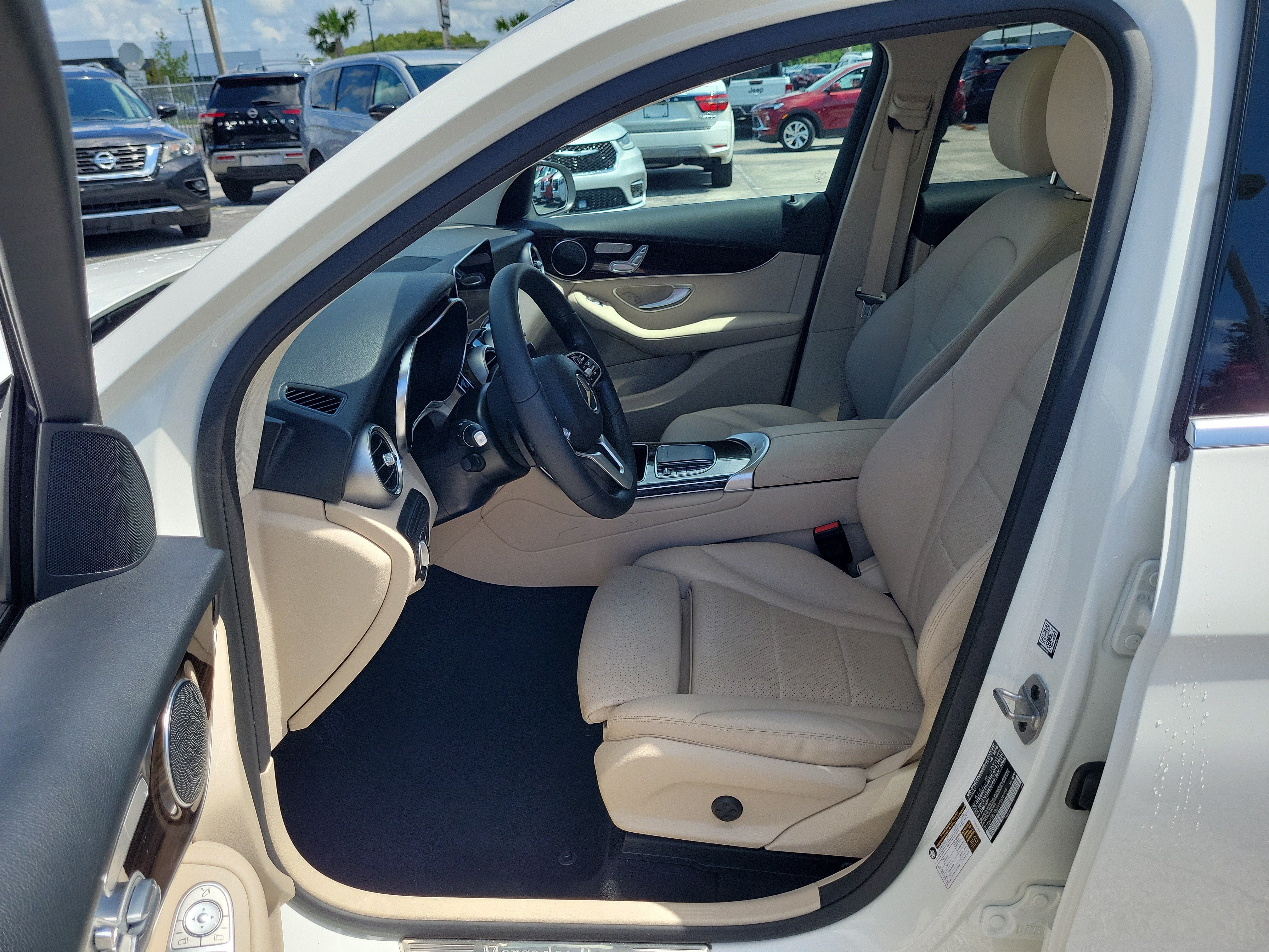 Used 2022 Mercedes-Benz GLC 300 image 15