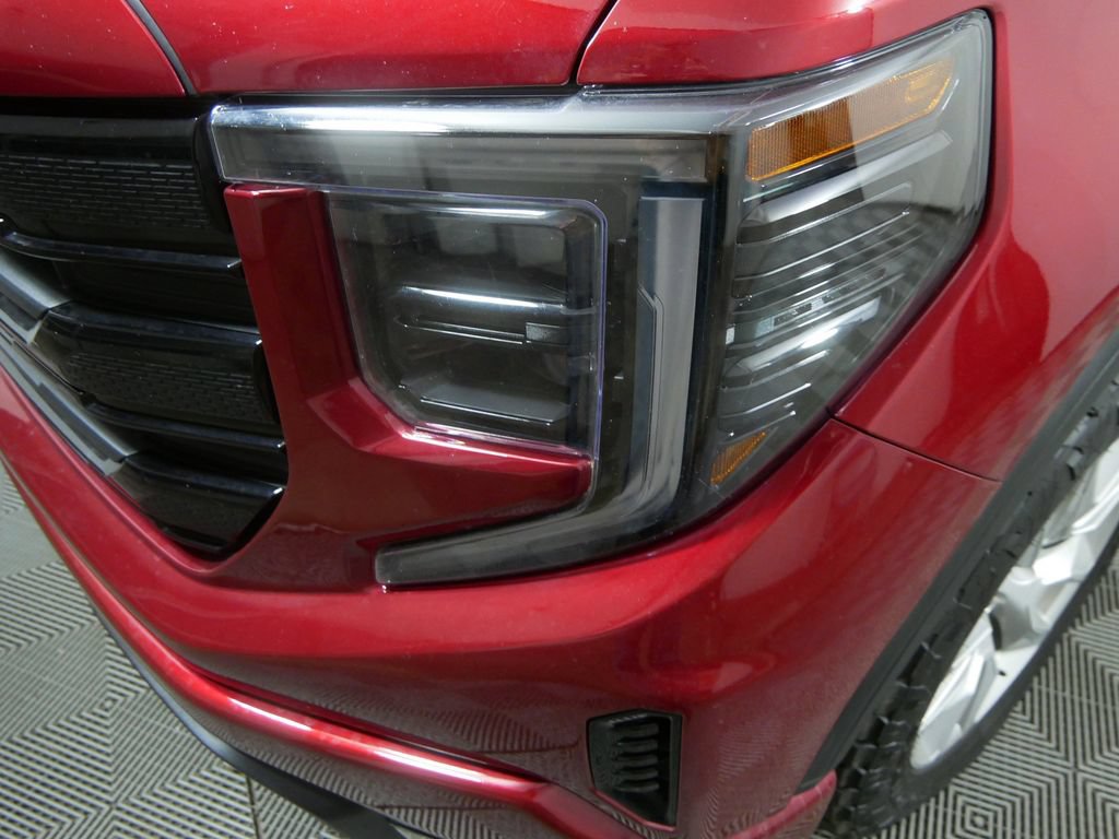 Used 2024 GMC Sierra 1500 Elevation w/ X31 Off-Road Package AWD/4WD image 10