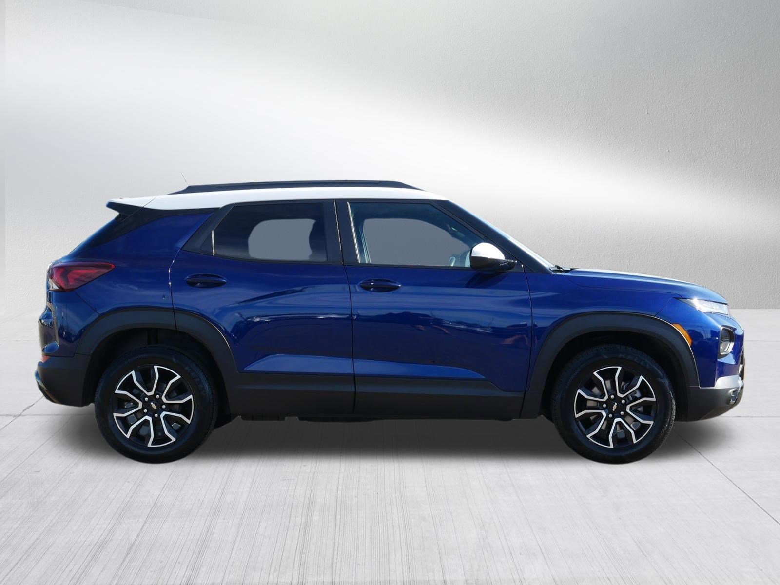 Used 2023 Chevrolet TrailBlazer ACTIV w/ Sun and Liftgate Package AWD/4WD image 8