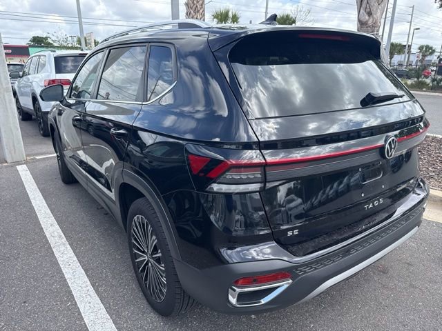 Used 2025 Volkswagen Taos SE image 7
