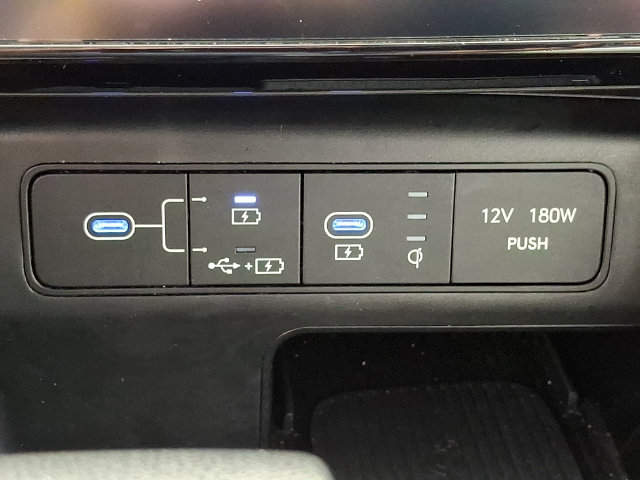 Used 2025 Hyundai Tucson SEL AWD/4WD image 28