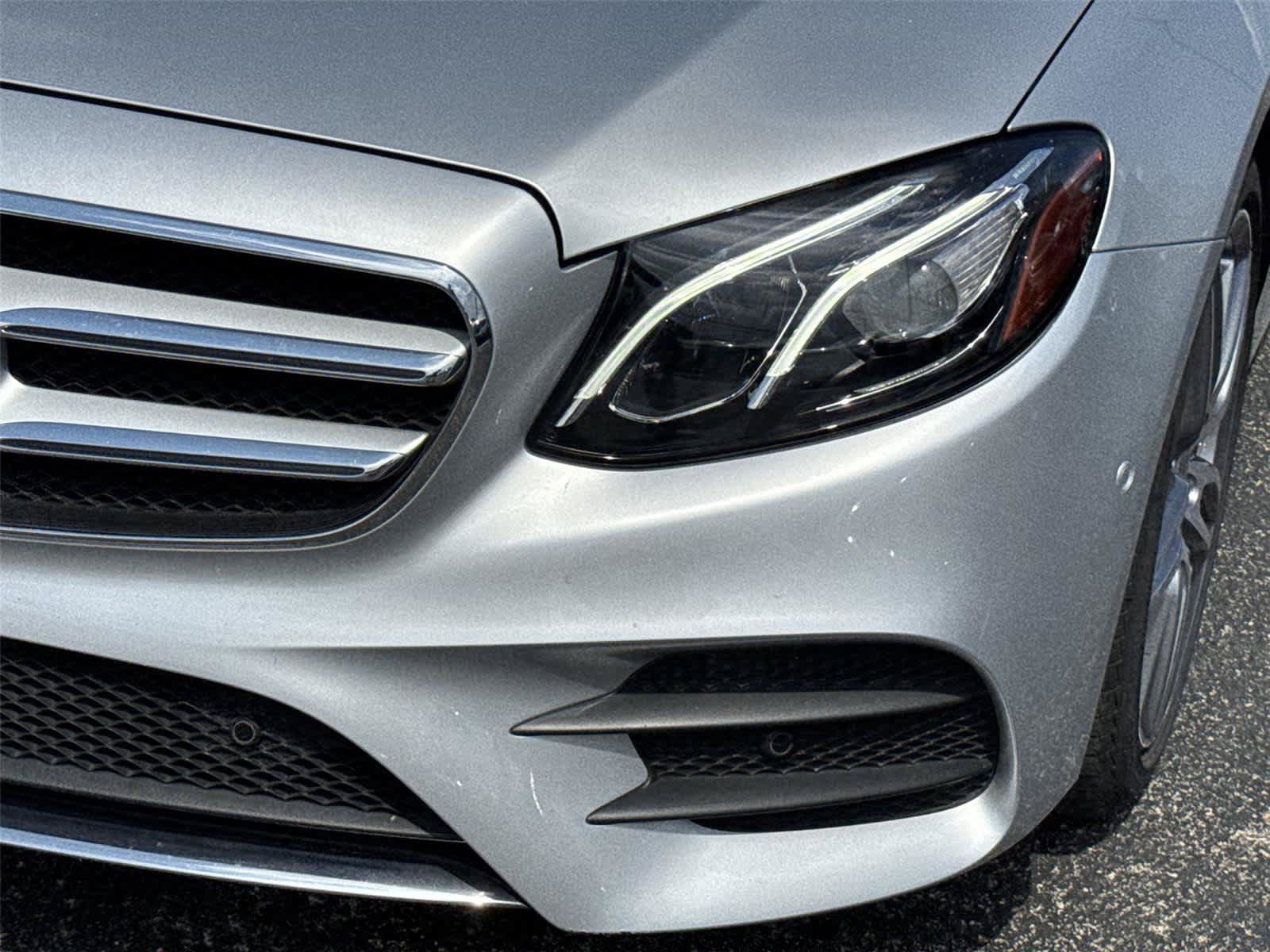 Used 2019 Mercedes-Benz E 300 4MATIC image 9