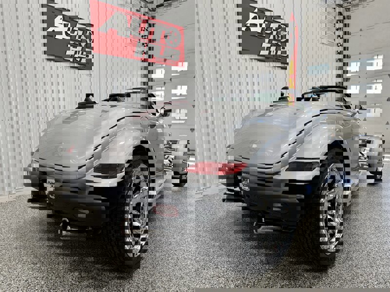 Used 2001 Chrysler Prowler image 24