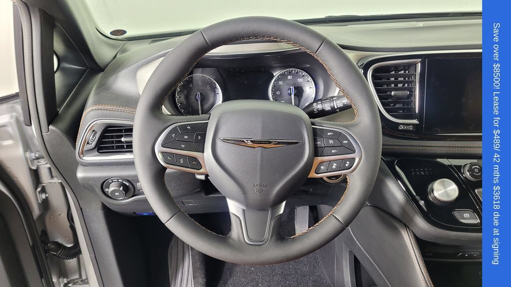 New 2026 Chrysler Pacifica Pinnacle AWD/4WD image 17