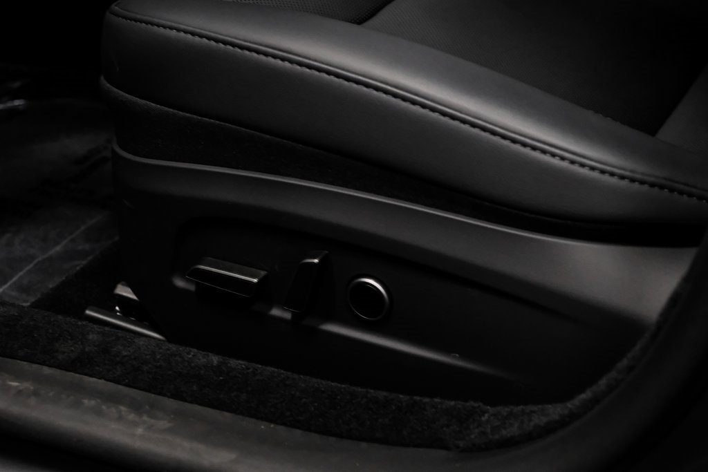 Used 2025 Tesla Model 3 Long Range image 33