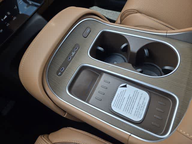 Used 2026 Hyundai Palisade Calligraphy FWD image 17