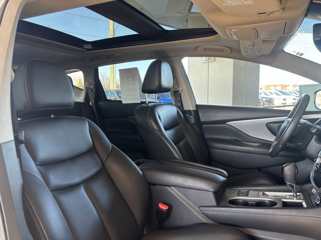 Used 2020 Nissan Murano SV w/ Premium Package image 20