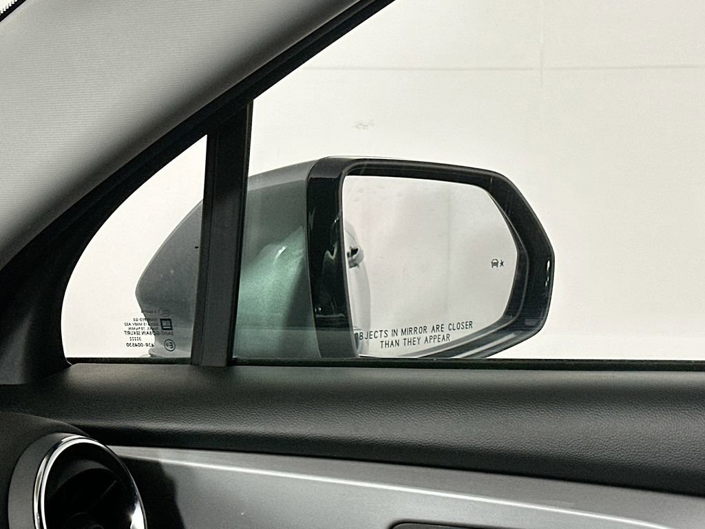 Used 2024 Chevrolet Blazer LT w/ Driver Confidence Package image 25