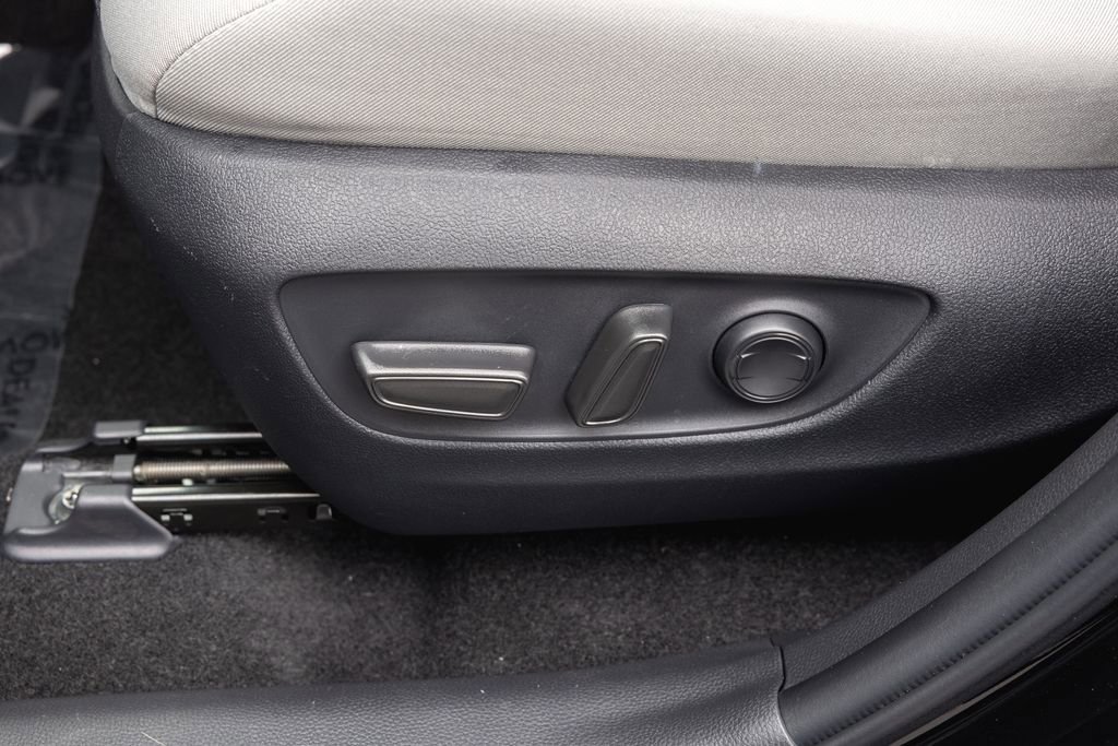 Certified 2025 Toyota RAV4 XLE FWD image 12