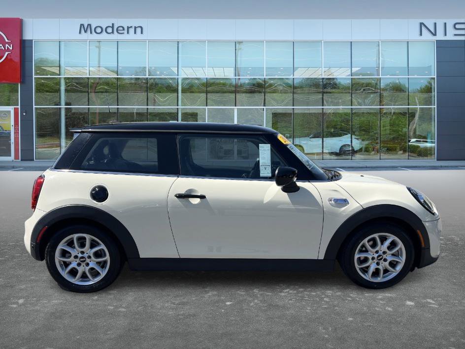 Used 2020 MINI Cooper S w/ Premium Package image 4